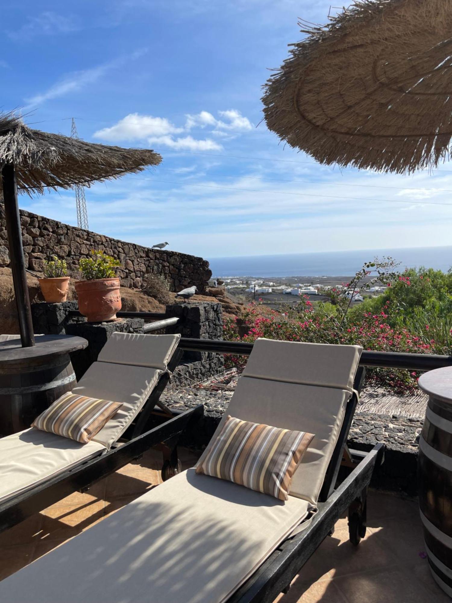 Castillo Lanzarote Villa Sophie - Luxury Villa -Sleep In A Volcanic Cave With Heated Pool 티아즈 외부 사진