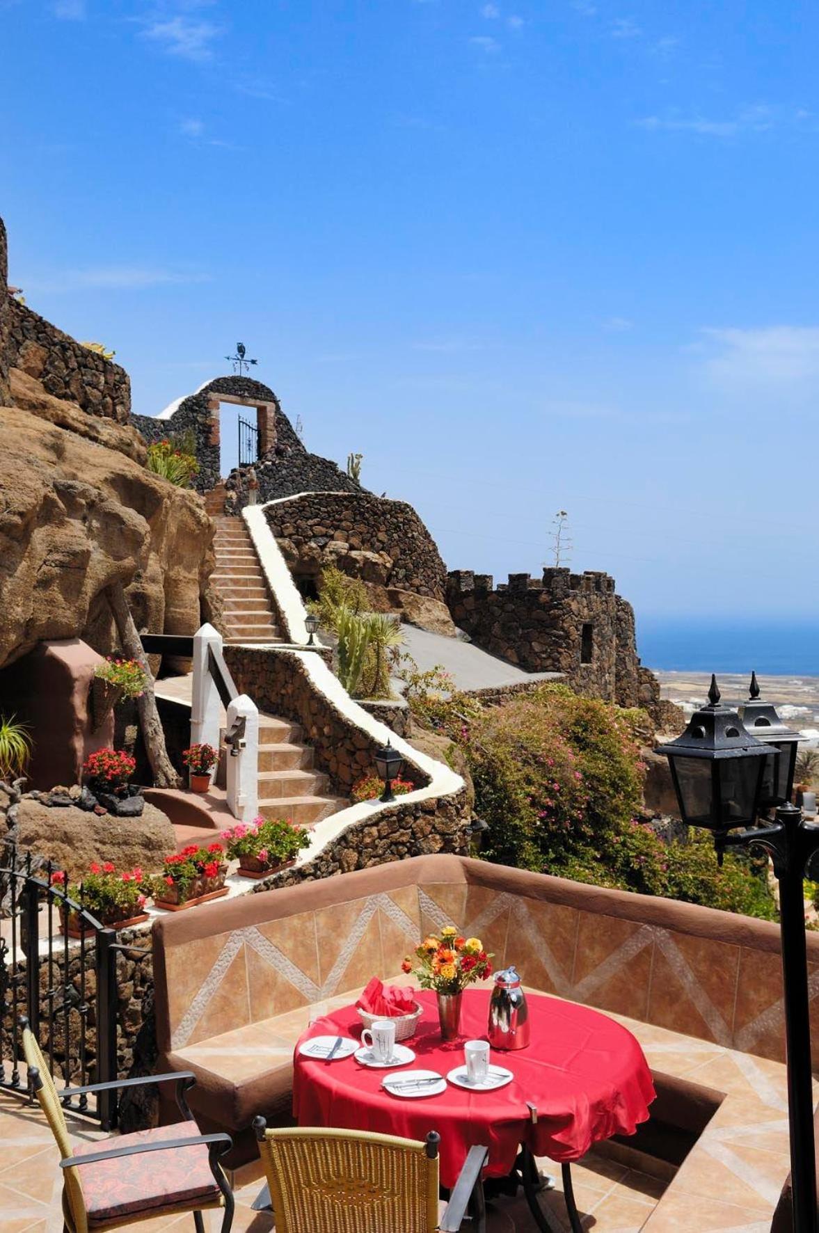 Castillo Lanzarote Villa Sophie - Luxury Villa -Sleep In A Volcanic Cave With Heated Pool 티아즈 외부 사진