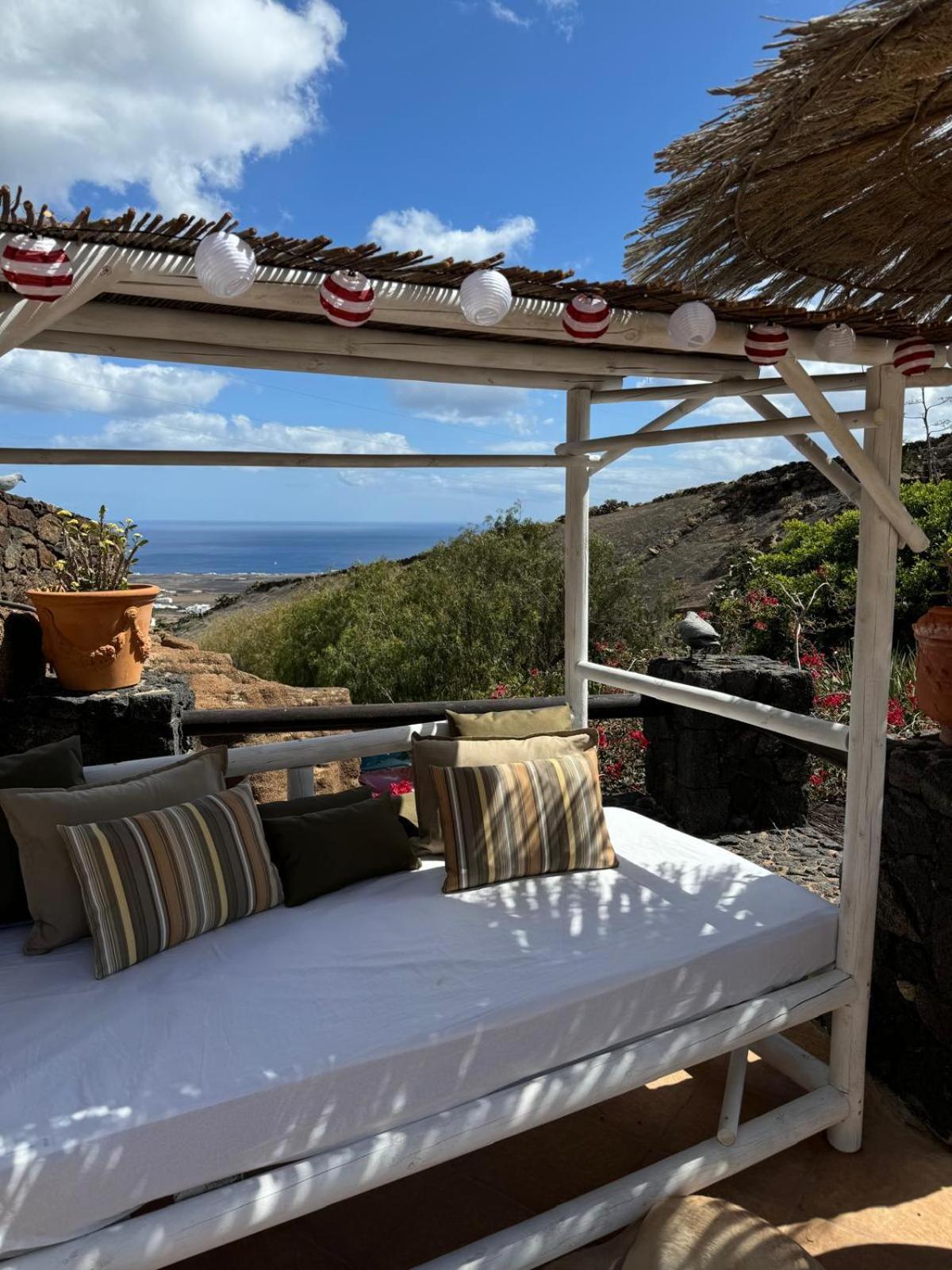 Castillo Lanzarote Villa Sophie - Luxury Villa -Sleep In A Volcanic Cave With Heated Pool 티아즈 외부 사진