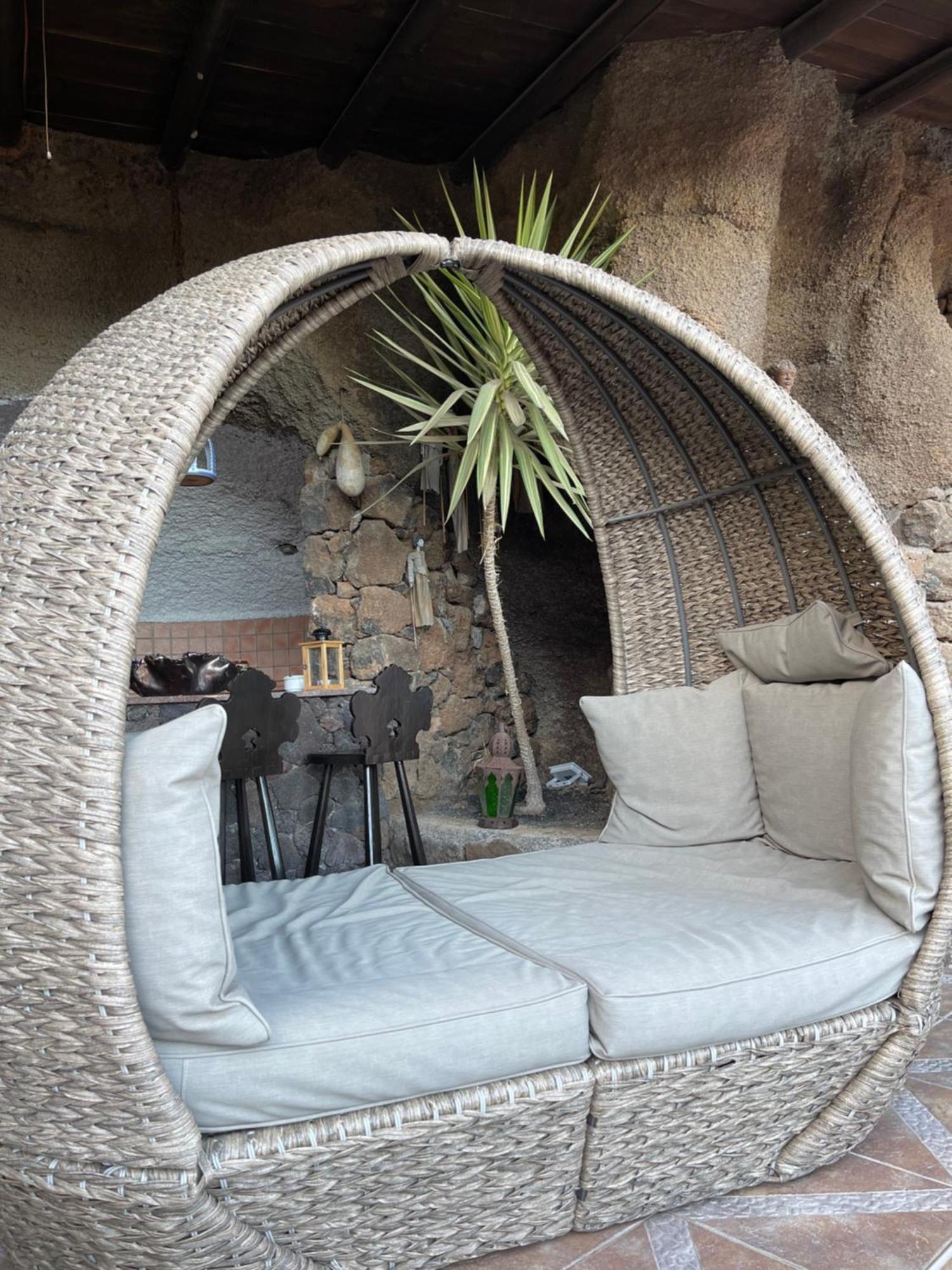 Castillo Lanzarote Villa Sophie - Luxury Villa -Sleep In A Volcanic Cave With Heated Pool 티아즈 외부 사진